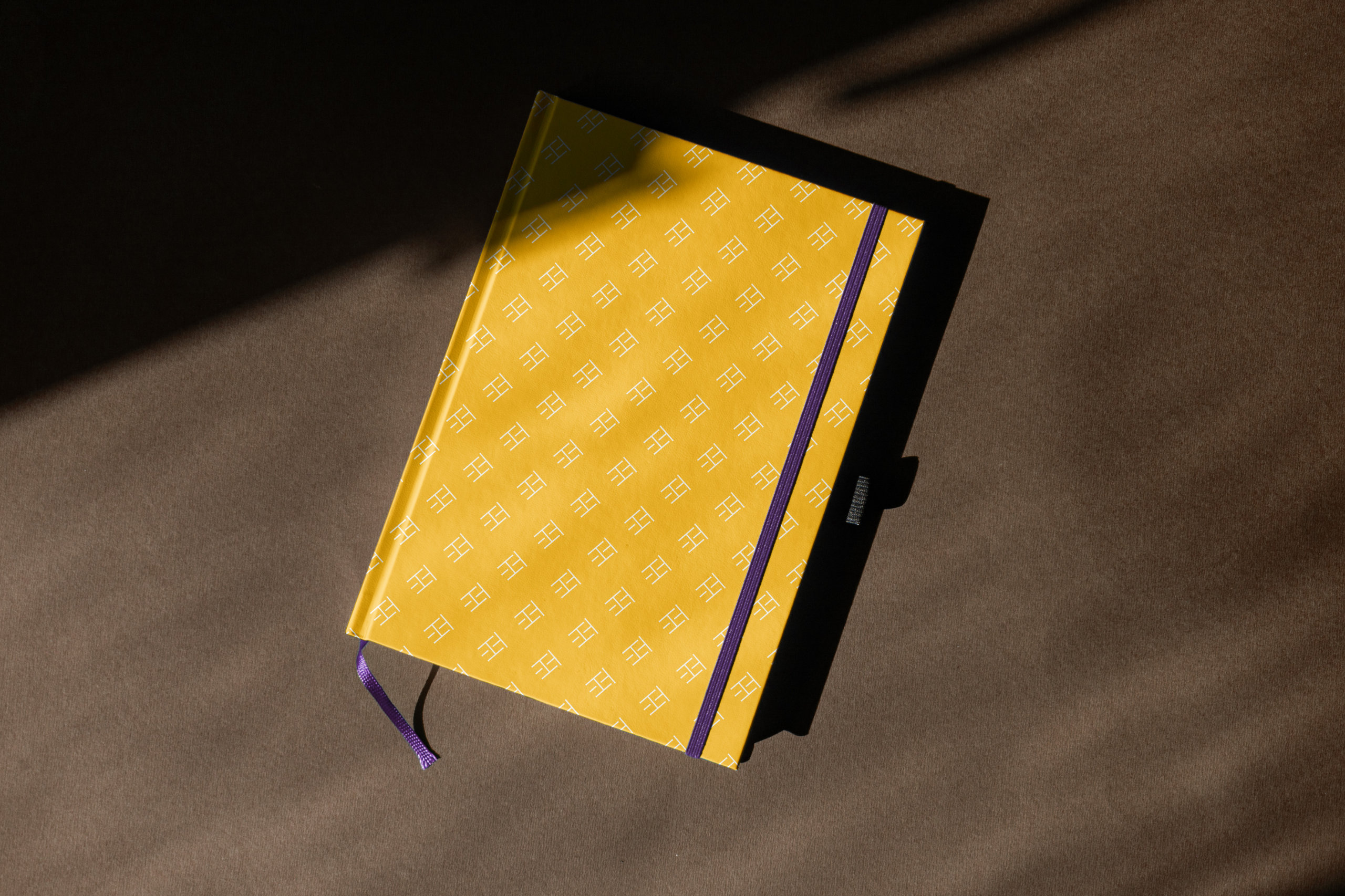 Hera Title notebook design application